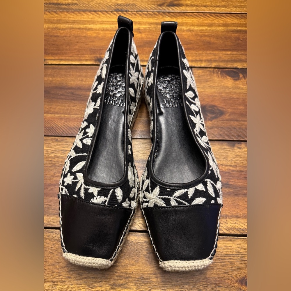 Vince Camuto Black and Cream Floral Espadrilles - Picture 8 of 8